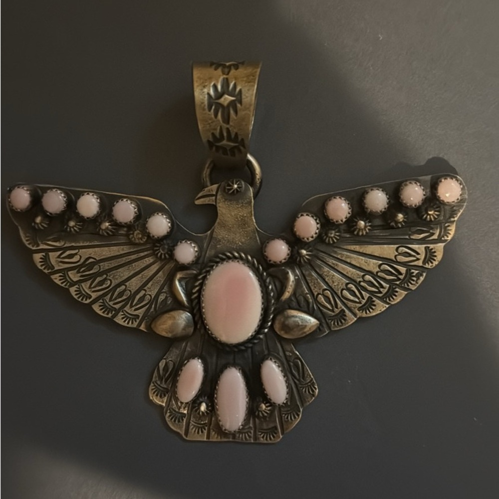 Richard Yazzie Thunderbird Pink Conch Pendant